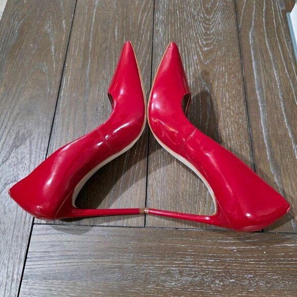 Steve Madden Women's Red Courts - Picture 5 of 8